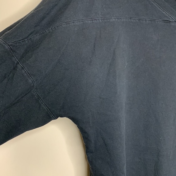 Duck CO | Black Comfortably Worn High V Neck TEXAS Long Sleeve Shirt | Represent - Picture 4 of 8